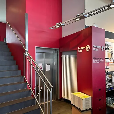 Serways Lueneburger Heide West מלון 2*