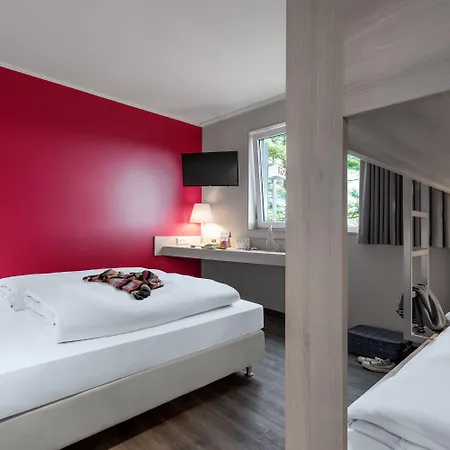 Serways Lueneburger Heide West מלון 2*