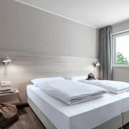 Hotel Serways Lueneburger Heide West 2*